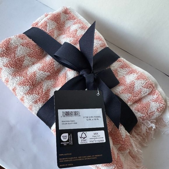 NWT Pendleton Set of 2 Sundown F Tip towels in Dusty Pink 12" x 18" - Picture 3 of 4